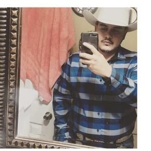 Meet your Posher, Edgardo